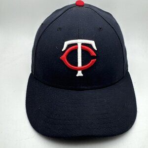 Minnesota Twins Fitted Hat New Era 59FIFTY Low Profile Size 7 1/8 Navy Blue MLB